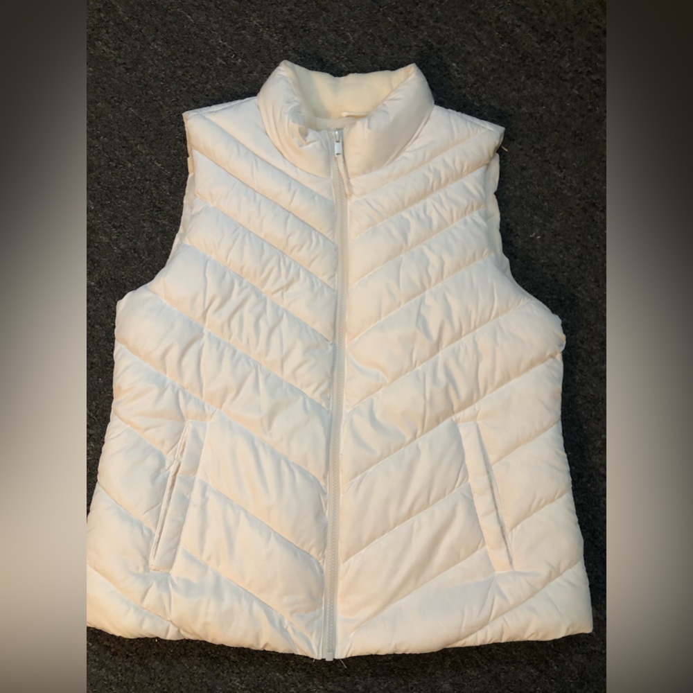 Gap Puffer Vest